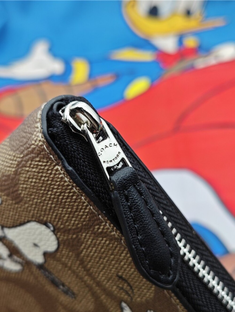 Coach Zip Around Wallet with Snoopy Print - Brown/White - Picture 4 of 11